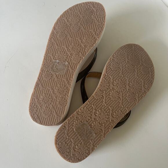 Yellow Box 'Aesy' SZ 9 Women's Criss-Cross Strappy Sandal Black Platform Thong - Picture 5 of 7